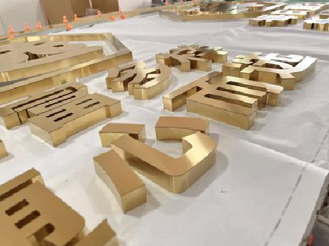 慈溪拉丝不锈钢字的特点。